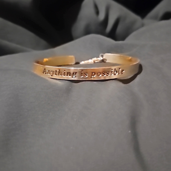 Bracelet - Picture 1 of 2